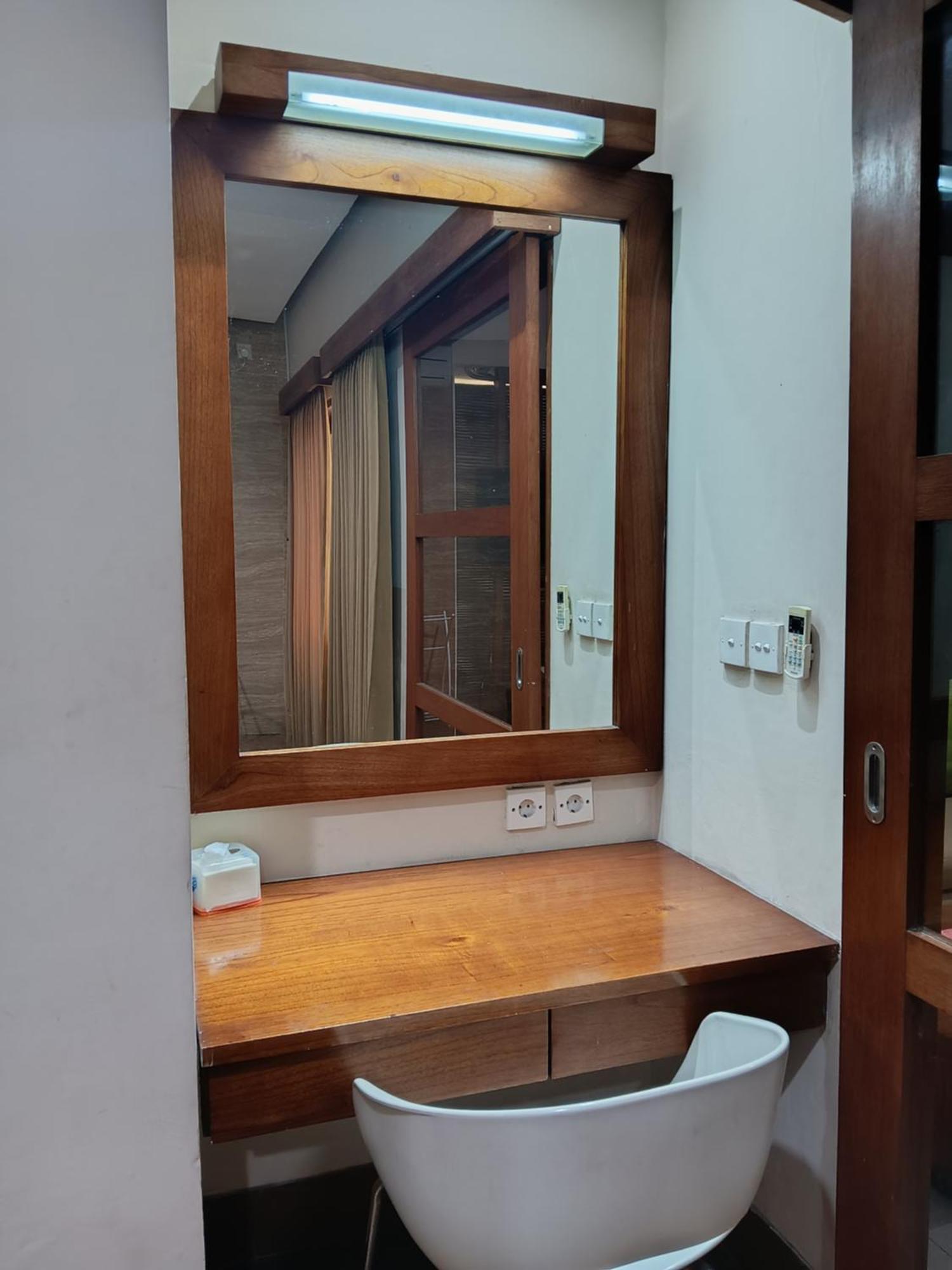 The Green Zhurga Suite Kerobokan  Ngoại thất bức ảnh