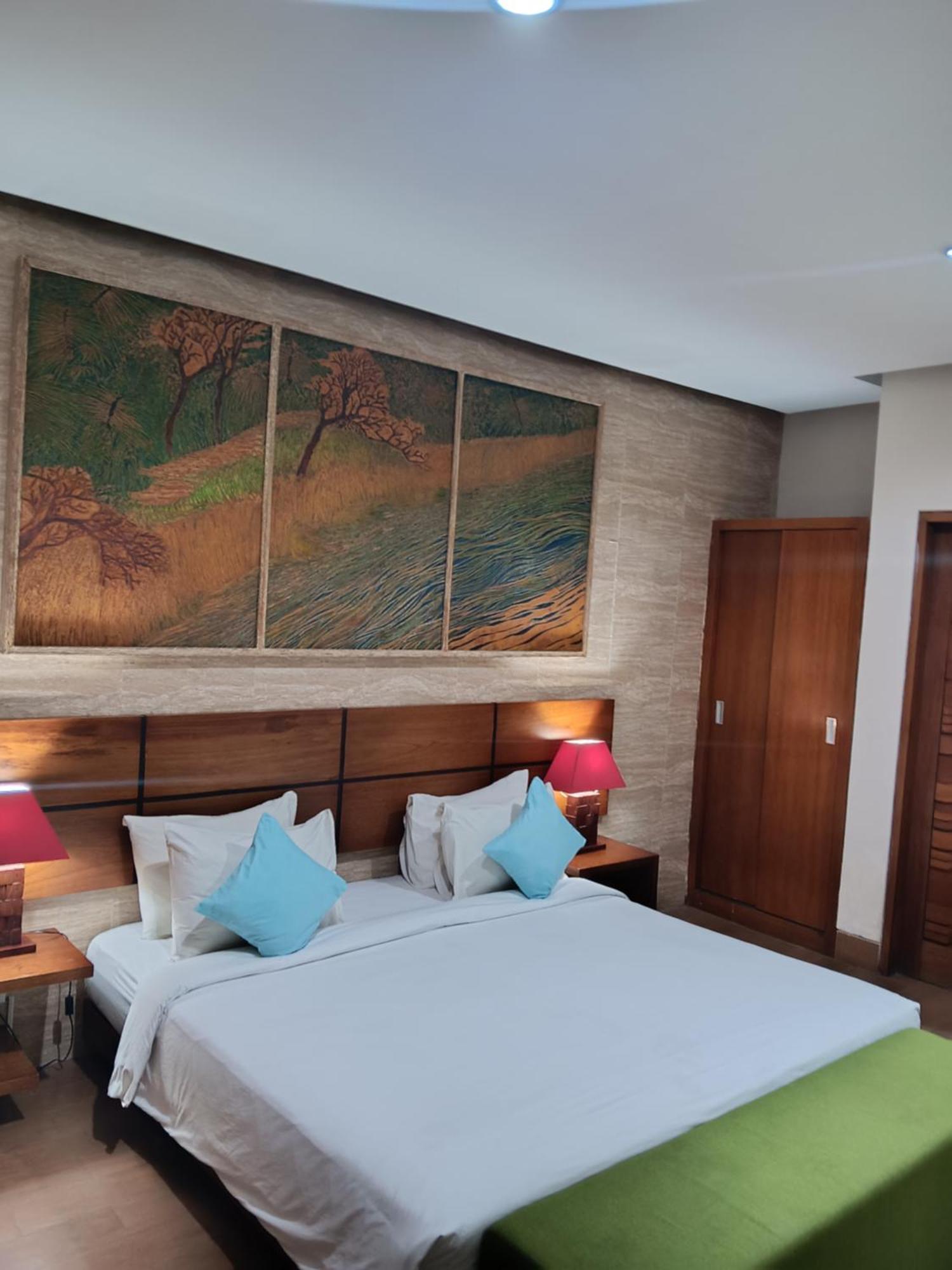 The Green Zhurga Suite Kerobokan  Ngoại thất bức ảnh