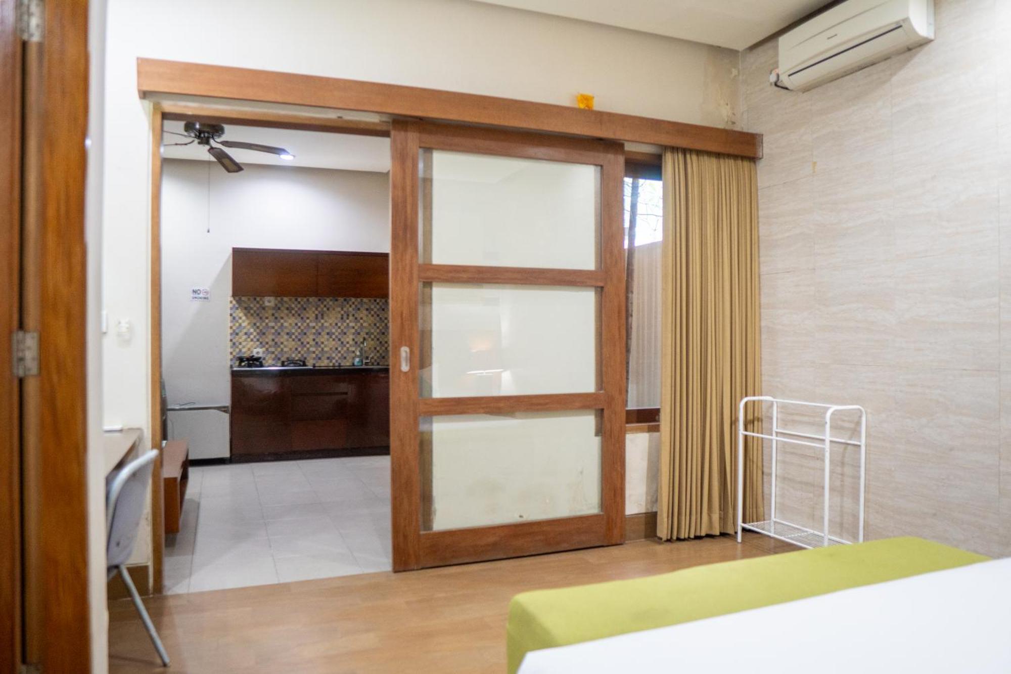 The Green Zhurga Suite Kerobokan  Ngoại thất bức ảnh